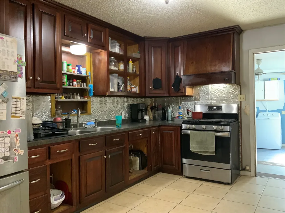 110 Ervin Street Comanche, TX 76442