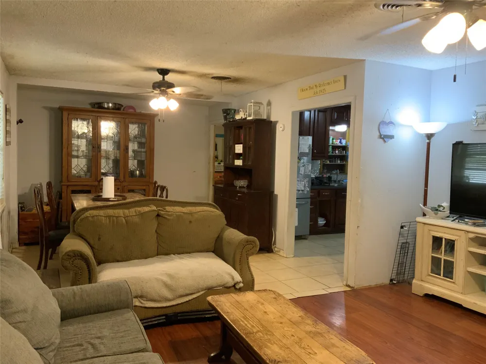 110 Ervin Street Comanche, TX 76442
