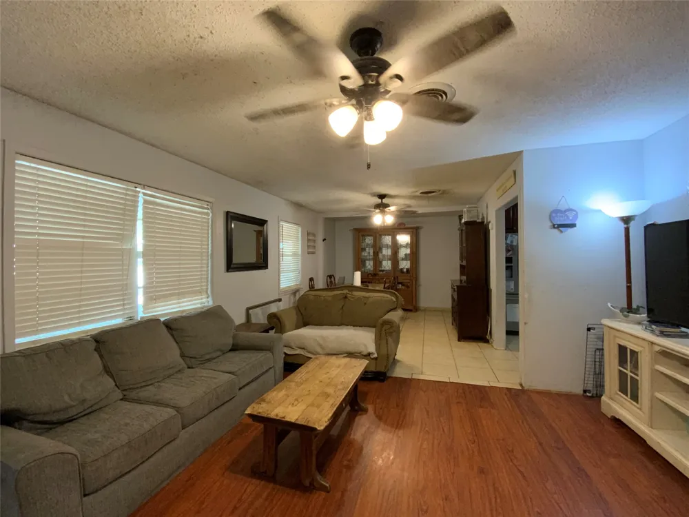 110 Ervin Street Comanche, TX 76442
