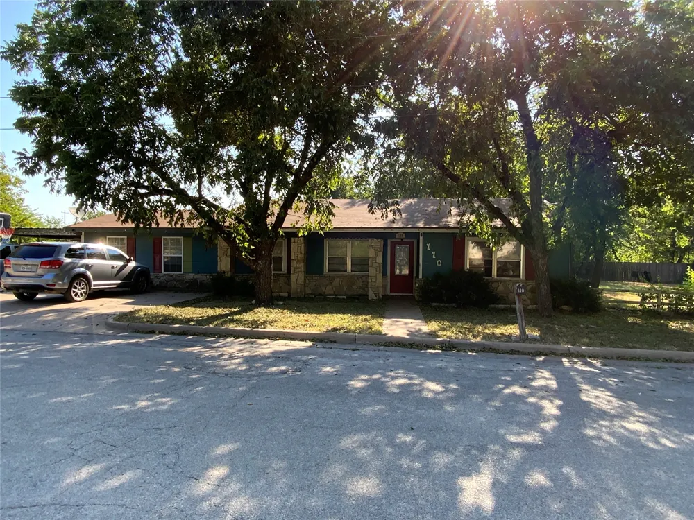 110 Ervin Street Comanche, TX 76442