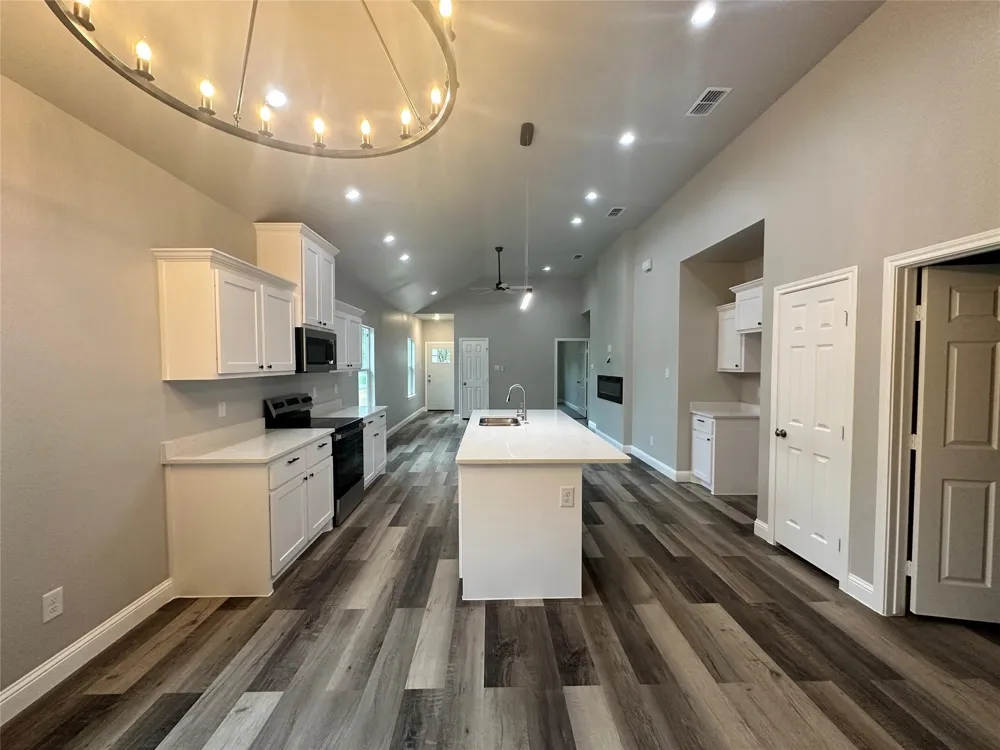 825 Edgar Street Greenville, TX 75401