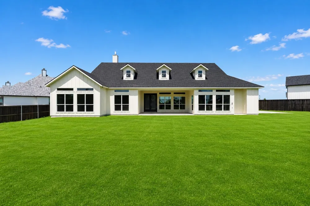 521 Fox Hill Court Waxahachie, TX 75167