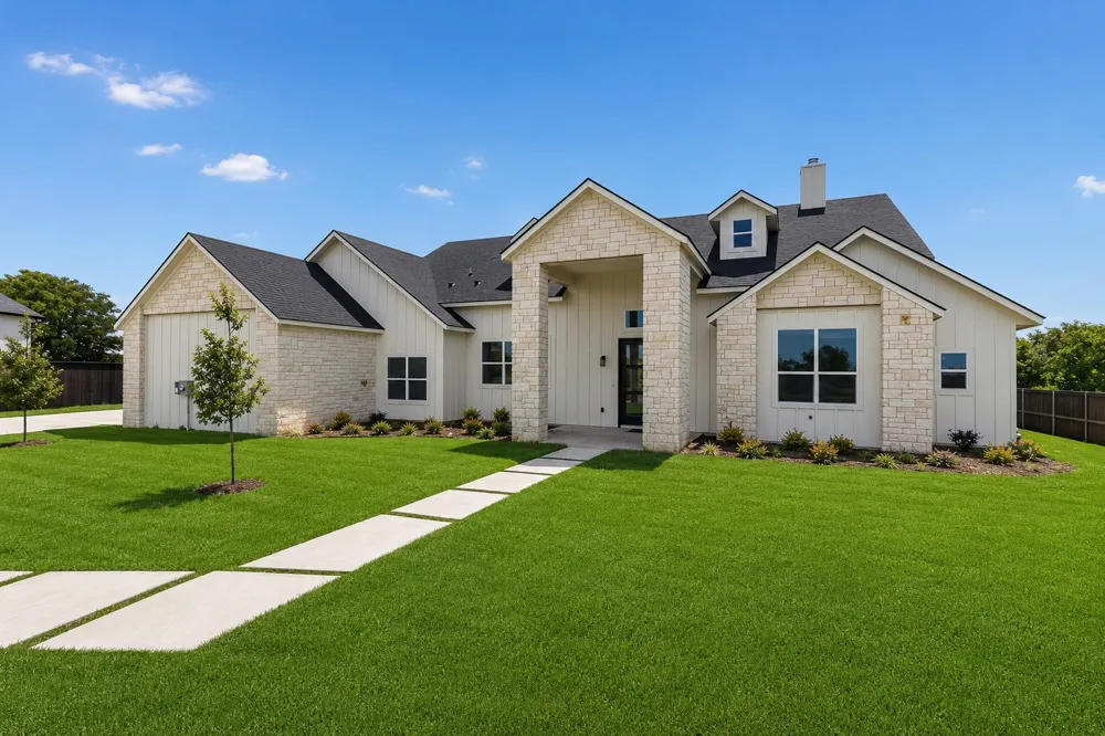 521 Fox Hill Court Waxahachie, TX 75167