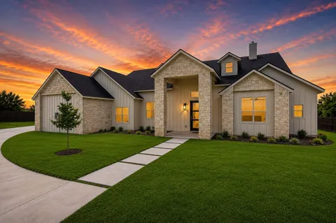 521 Fox Hill Court