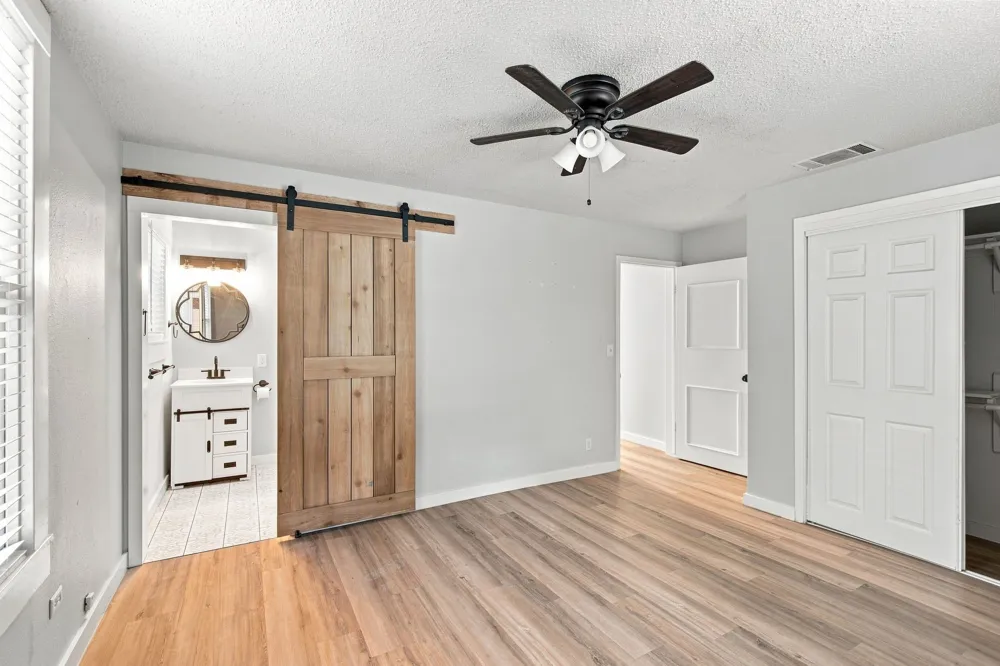 203 Pendell Avenue Cleburne, TX 76033