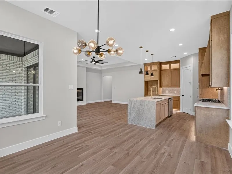 118 Emma Street Red Oak, TX 75154