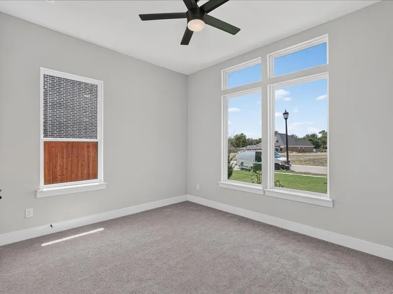 118 Emma Street Red Oak, TX 75154
