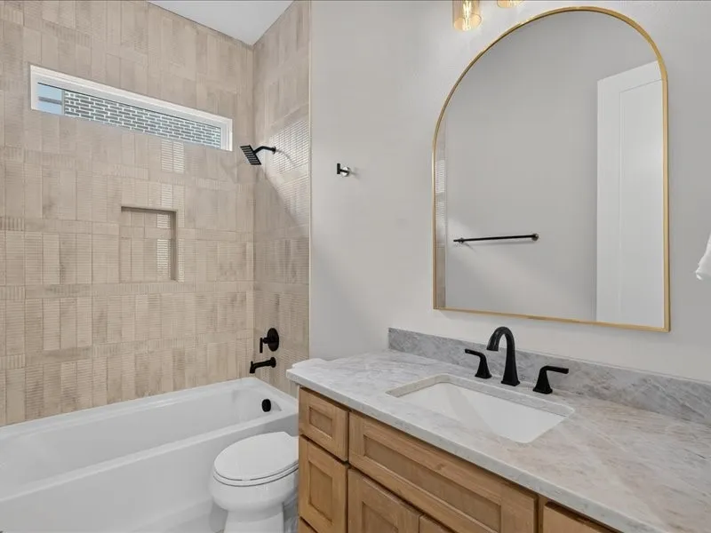 118 Emma Street Red Oak, TX 75154