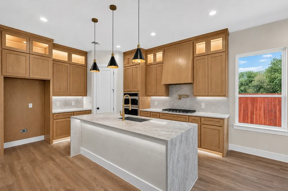 118 Emma Street Red Oak, TX 75154
