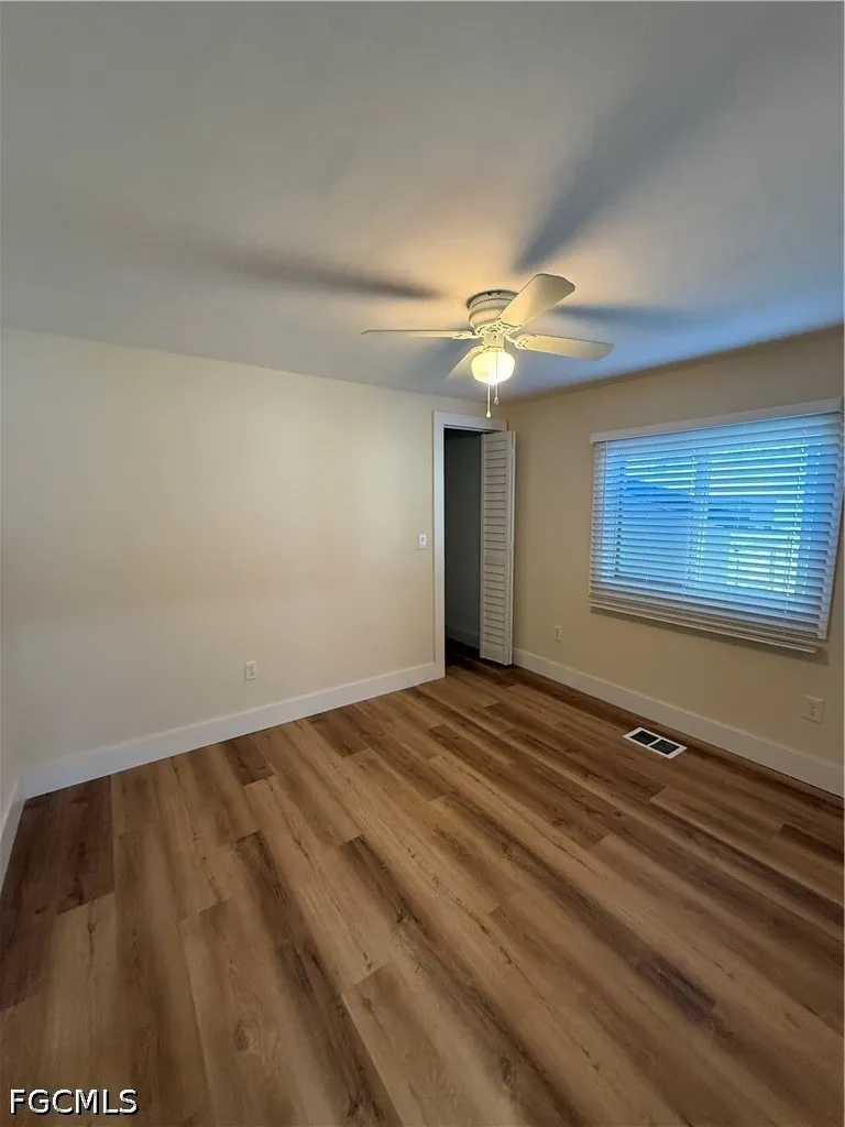 lxora Court E Naples, FL 34110