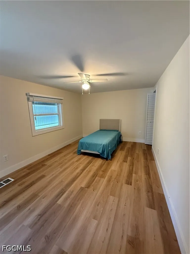 lxora Court E Naples, FL 34110