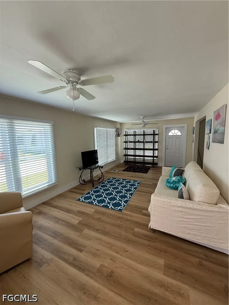 lxora Court E Naples, FL 34110