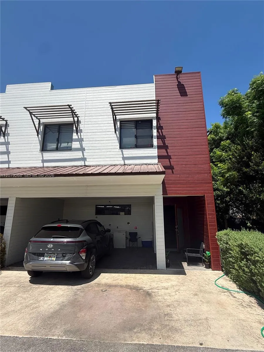 916 NW 8th St #6 Florida City, FL 33034