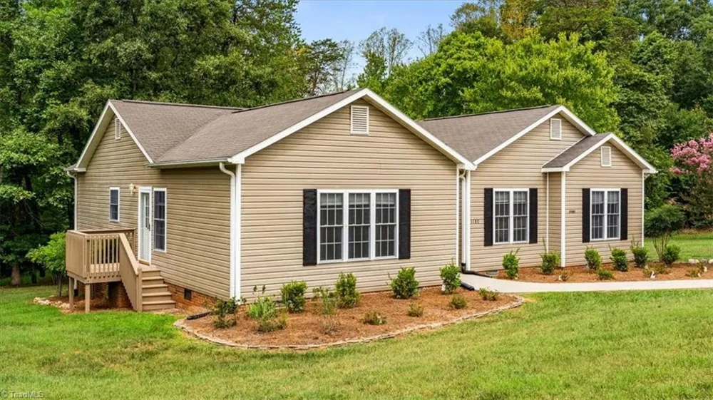 1180 Oak Level Church Road Stokesdale, NC 27357
