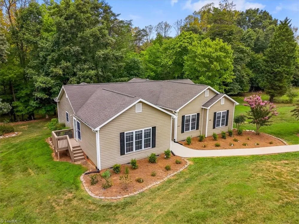 1180 Oak Level Church Road Stokesdale, NC 27357