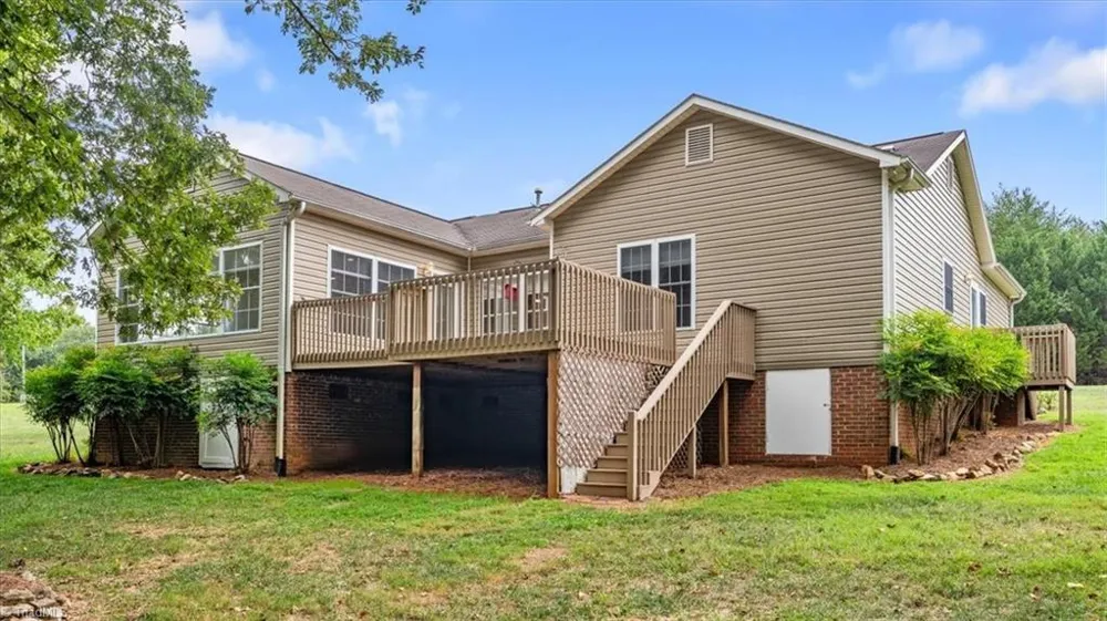 1180 Oak Level Church Road Stokesdale, NC 27357