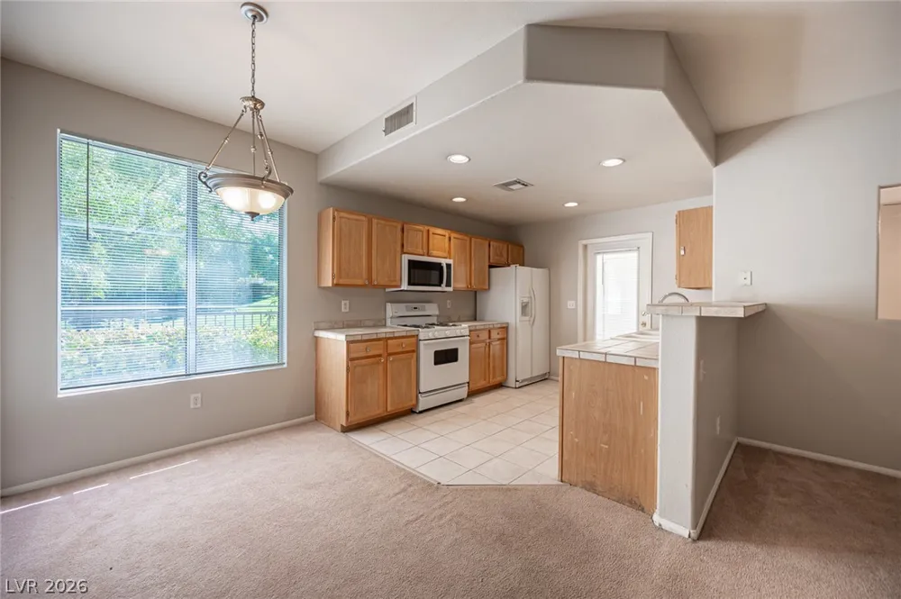 10211 Red Pueblo Place #103 Las Vegas, NV 89144
