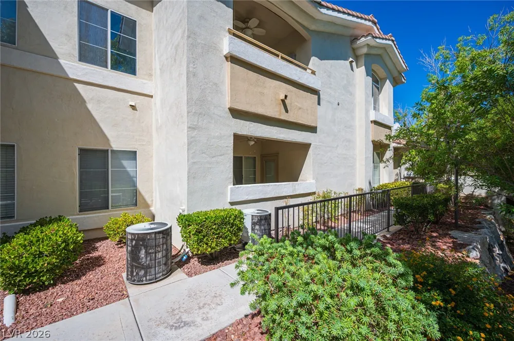 10211 Red Pueblo Place #103 Las Vegas, NV 89144