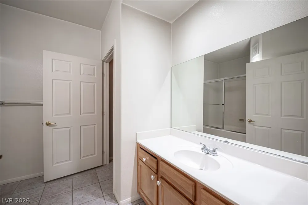 10211 Red Pueblo Place #103 Las Vegas, NV 89144