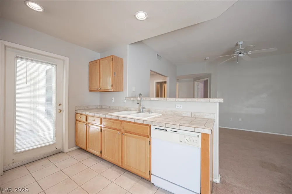 10211 Red Pueblo Place #103 Las Vegas, NV 89144