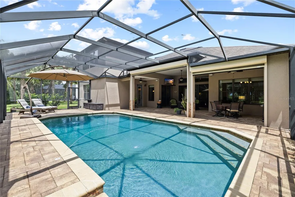15431 STARLING CROSSING DRIVE Lithia, FL 33547
