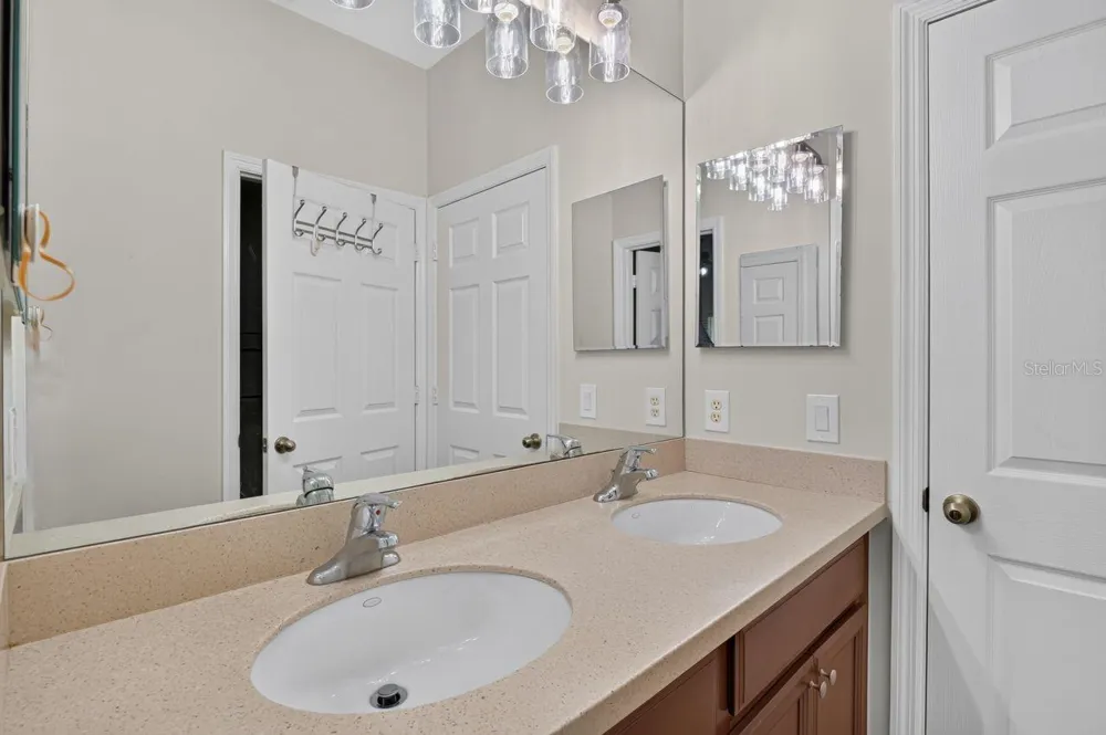 8083 SILVER BIRCH WAY Lehigh Acres, FL 33971