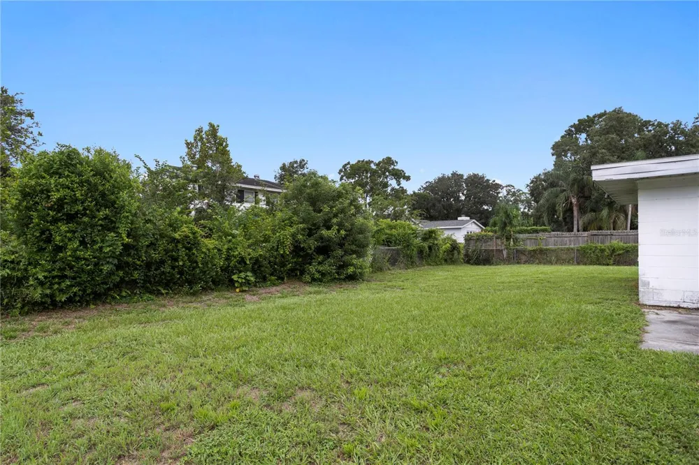 12002 GAINES COURT Tampa, FL 33618