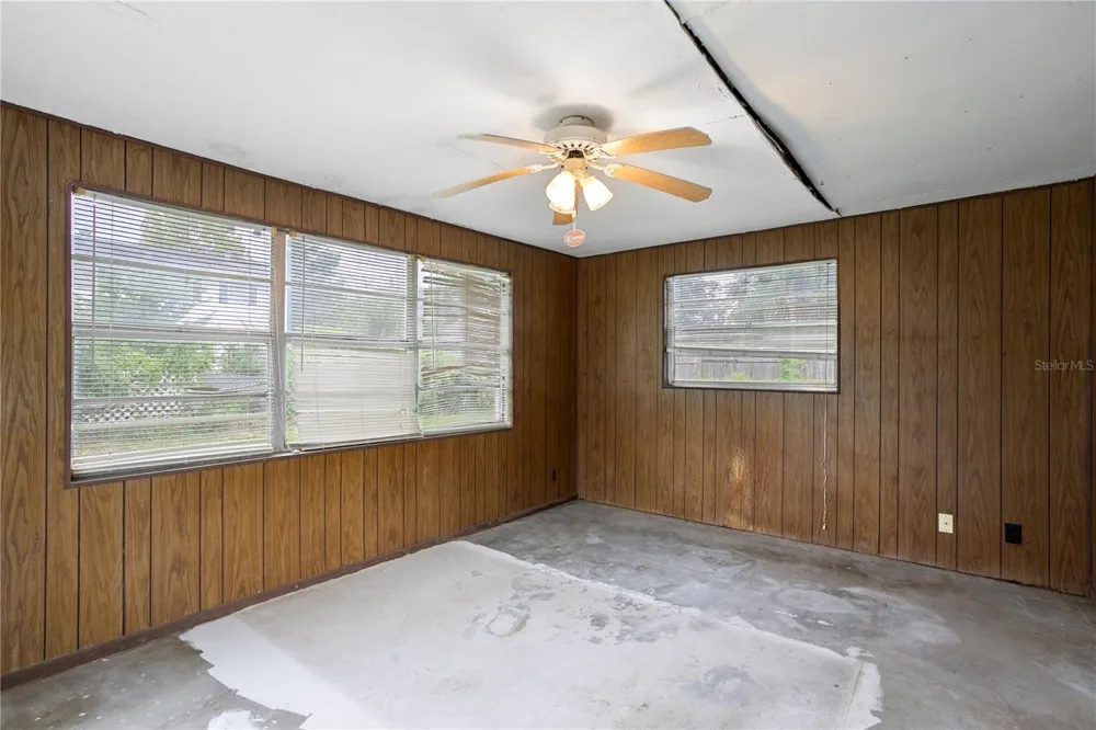 12002 GAINES COURT Tampa, FL 33618