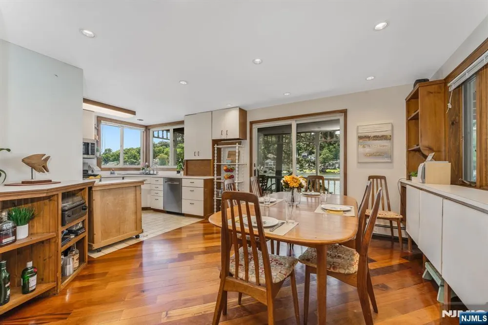 90 Ithanell Road Hopatcong, NJ 07843