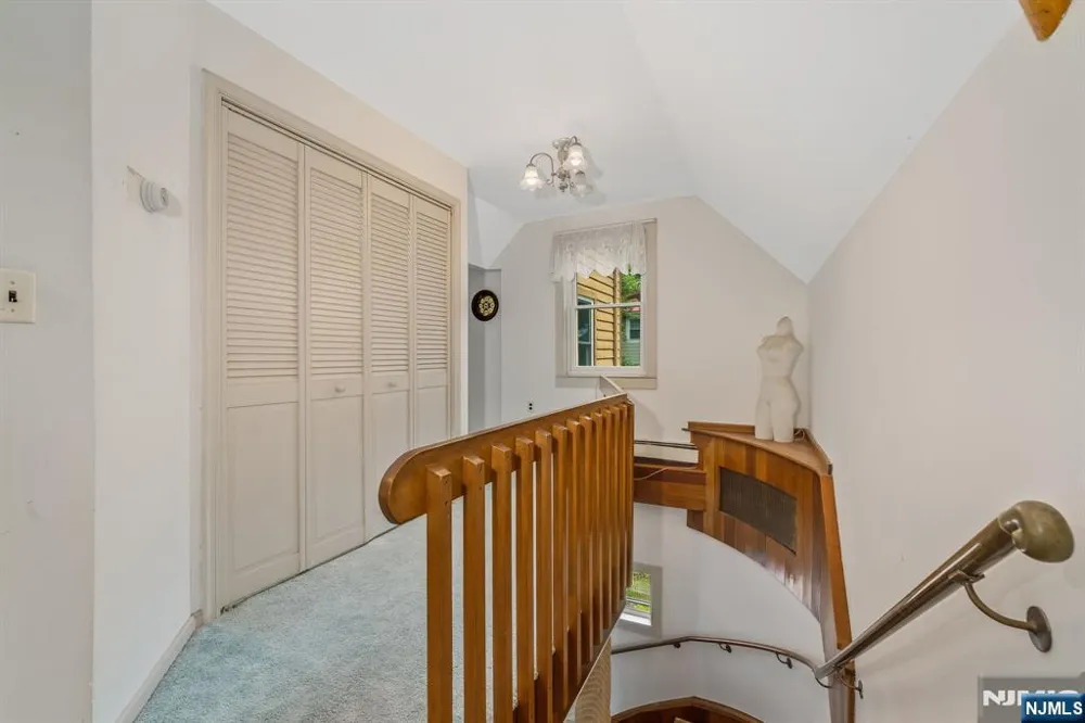 90 Ithanell Road Hopatcong, NJ 07843