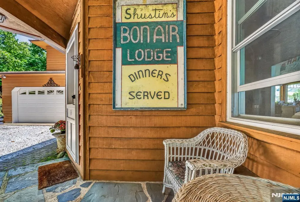 90 Ithanell Road Hopatcong, NJ 07843