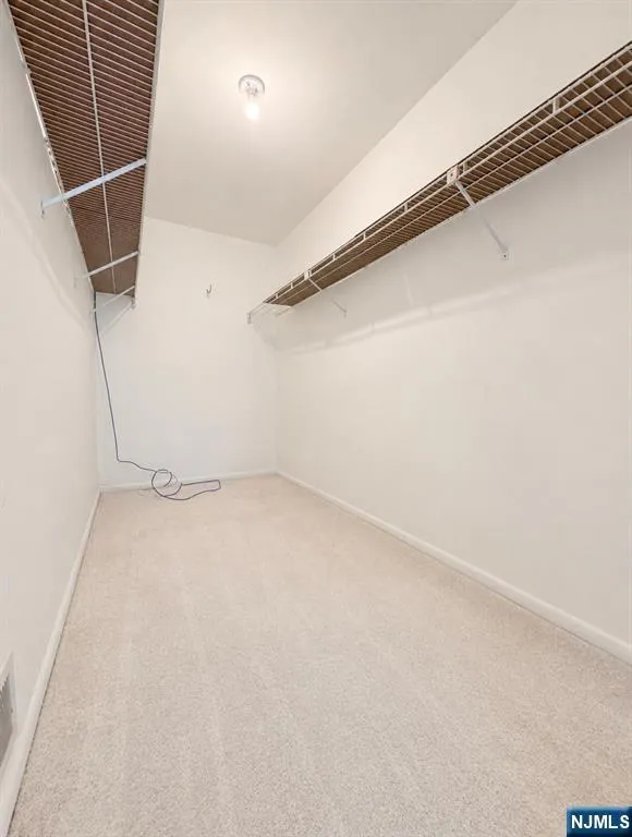 31 Lockley Court Wayne, NJ 07470
