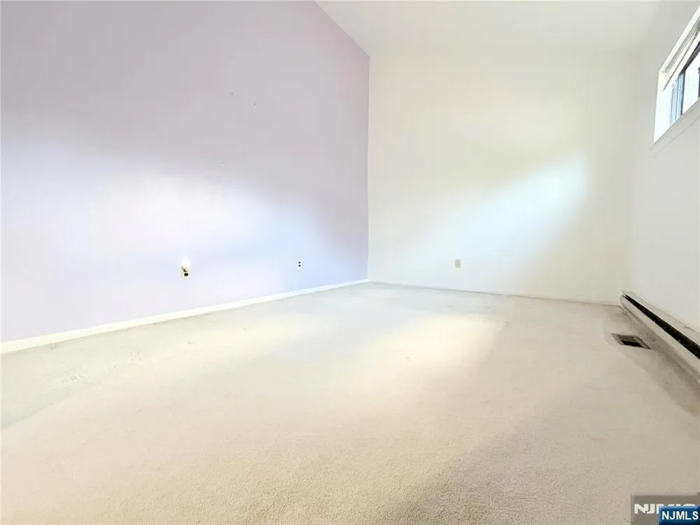 31 Lockley Court Wayne, NJ 07470