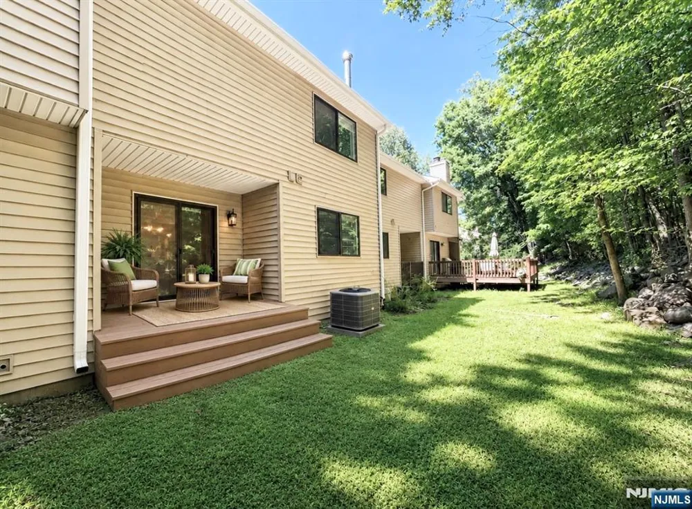 31 Lockley Court Wayne, NJ 07470
