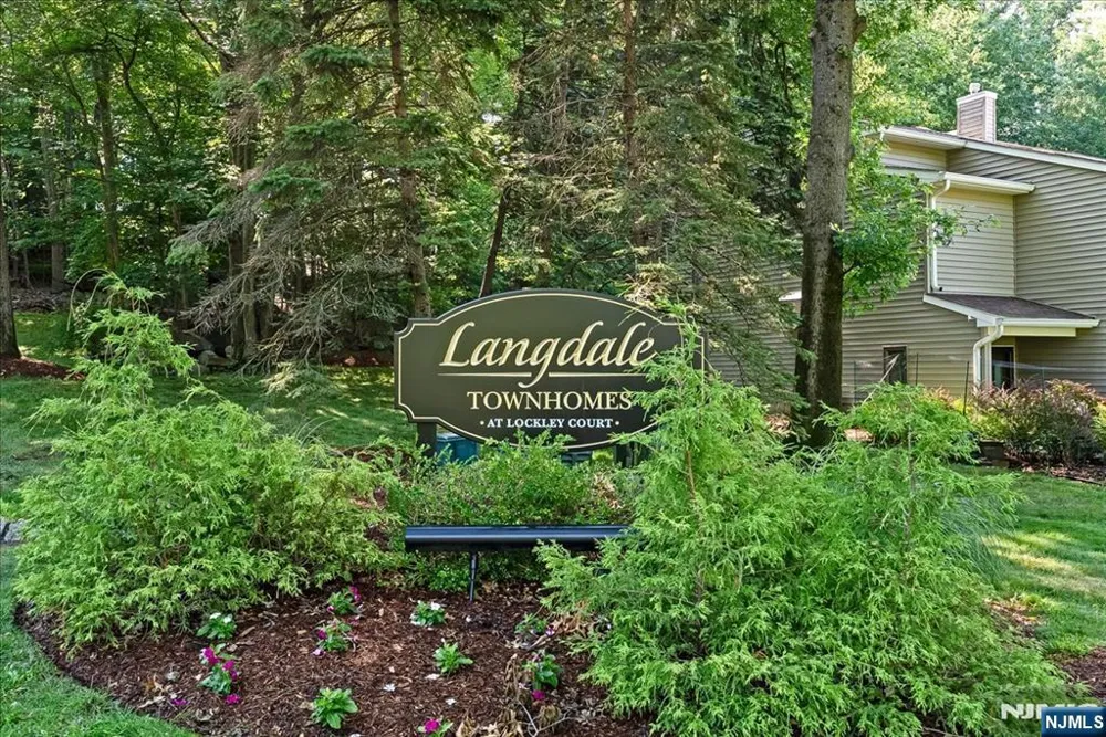 31 Lockley Court Wayne, NJ 07470
