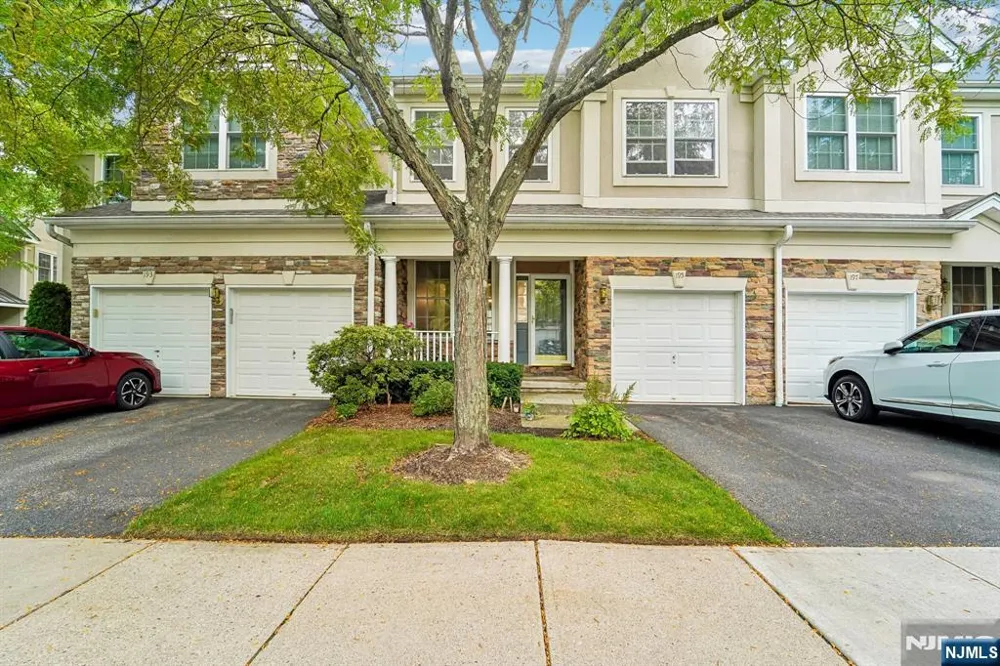 195 Levinberg Lane Wayne, NJ 07470