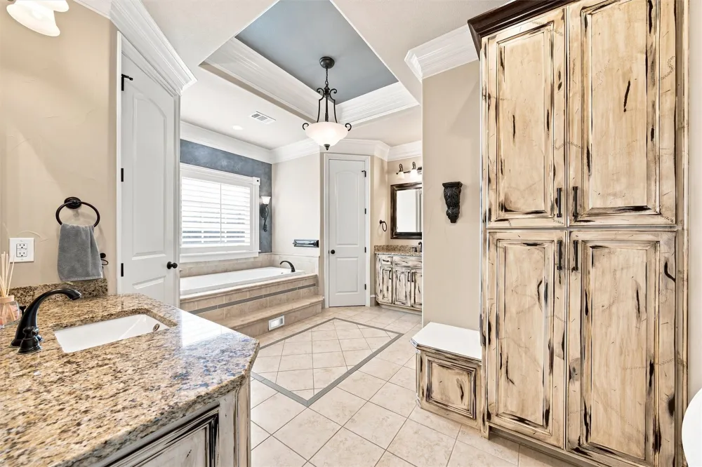 100 Deer Creek Drive Waco, TX 76708