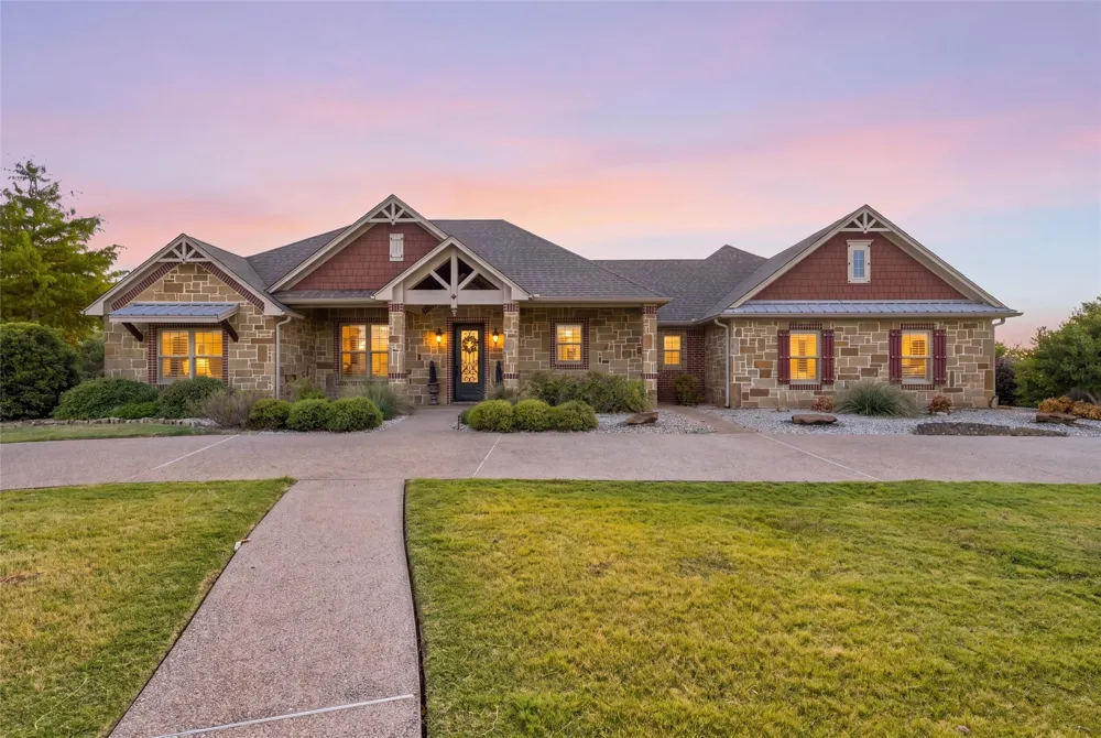 100 Deer Creek Drive Waco, TX 76708