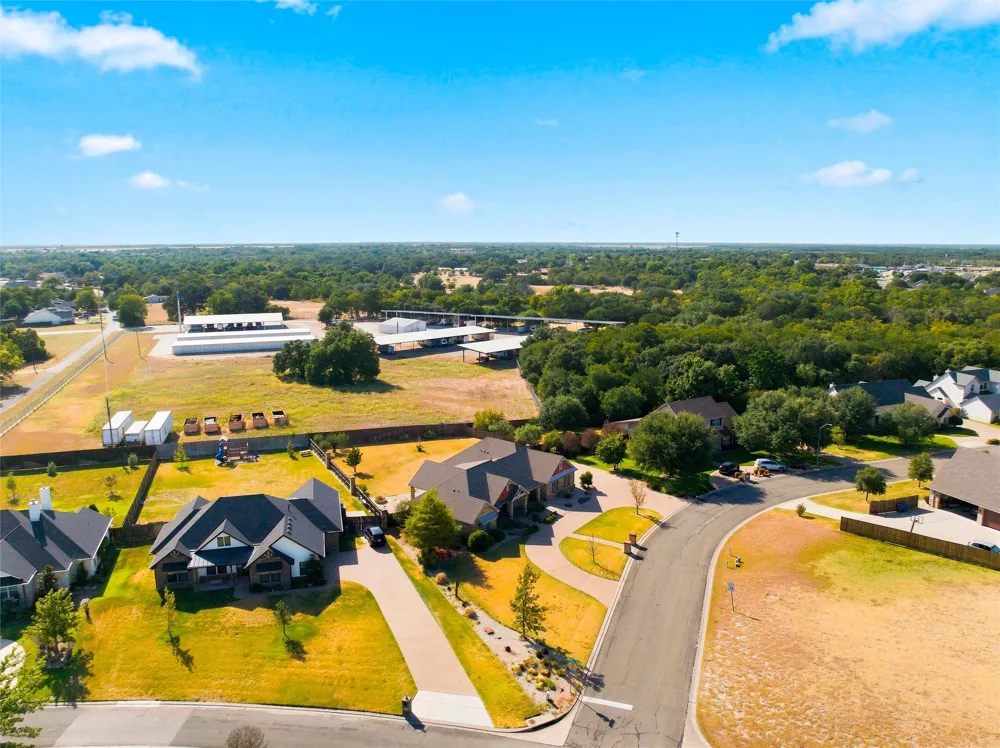 100 Deer Creek Drive Waco, TX 76708