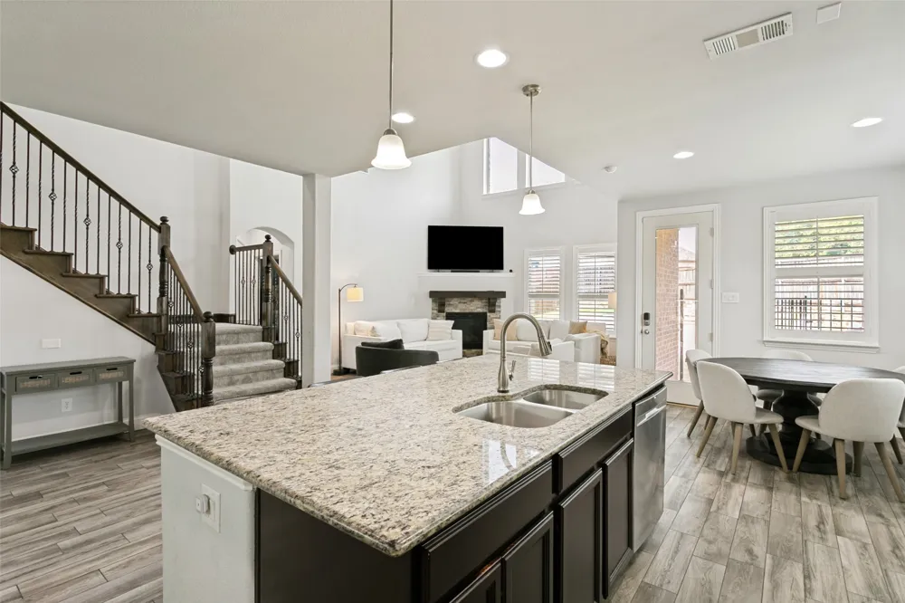 6356 Brynwyck Lane North Richland Hills, TX 76182