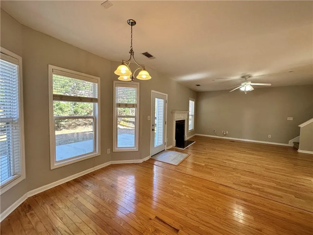 2403 Walnut Tree Lane Buford, GA 30519