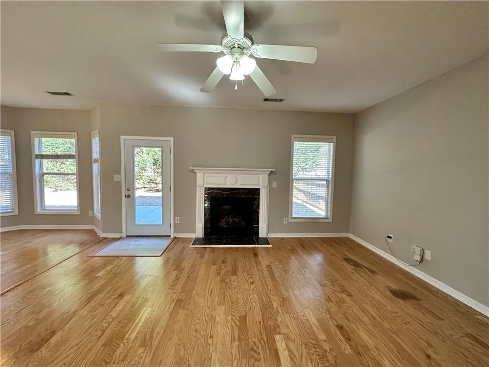 2403 Walnut Tree Lane Buford, GA 30519