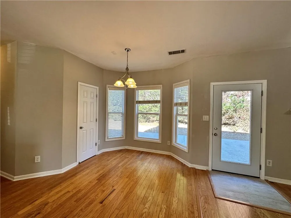 2403 Walnut Tree Lane Buford, GA 30519