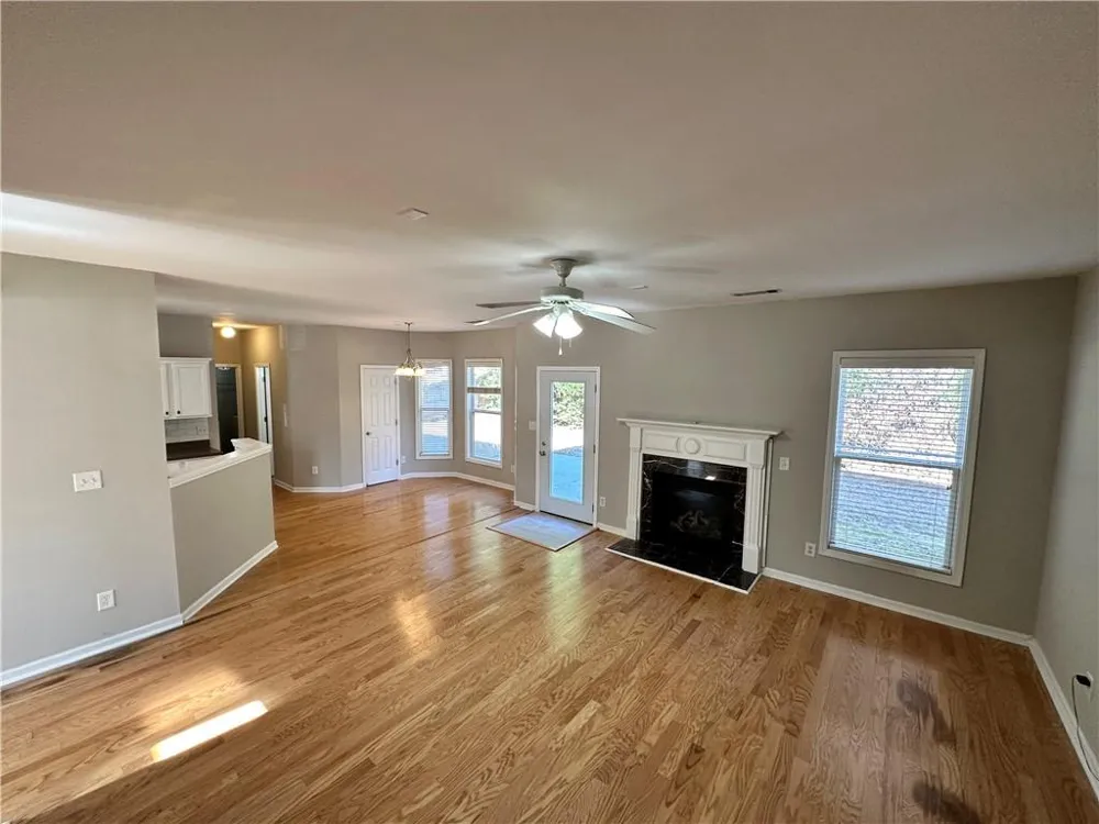 2403 Walnut Tree Lane Buford, GA 30519