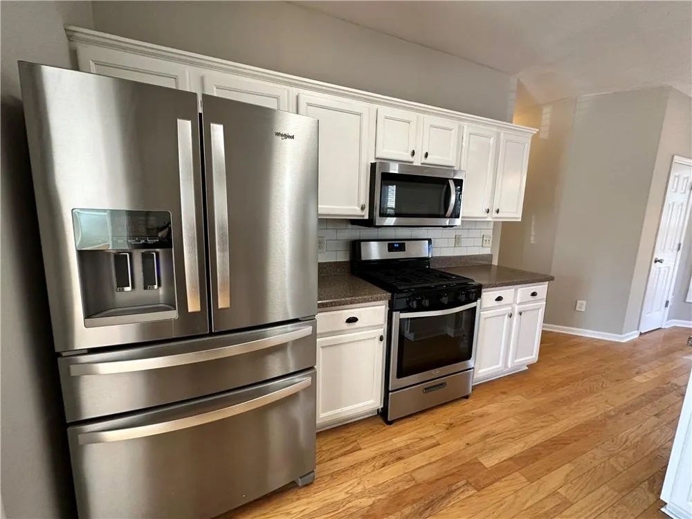 2403 Walnut Tree Lane Buford, GA 30519