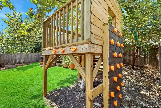 24266 Invitation Oak San Antonio, TX 78261