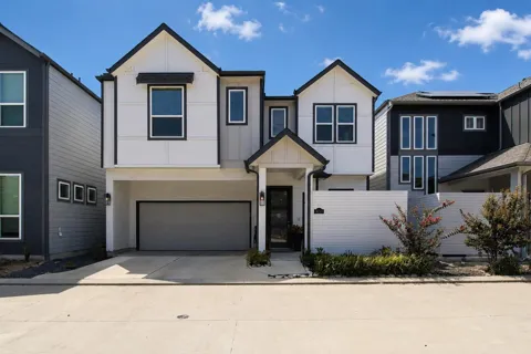 4215 Weathered Oak Drive