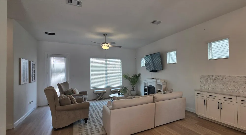 4215 Weathered Oak Drive Houston, TX 77080