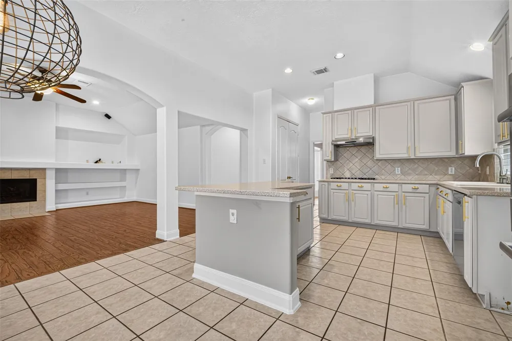 2908 Misty Wind Court League City, TX 77573