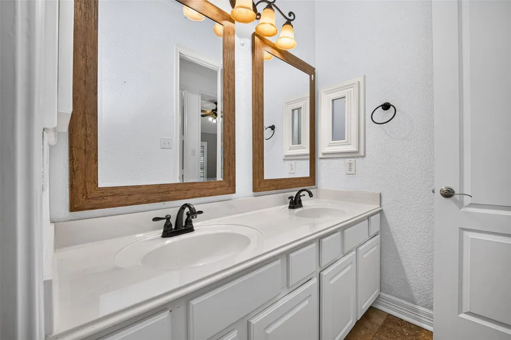 2908 Misty Wind Court League City, TX 77573